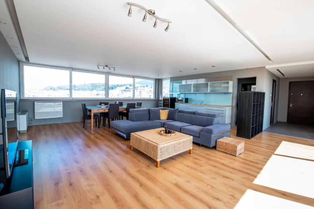 Luxury Loft By Boy Leilighet Pátra Eksteriør bilde